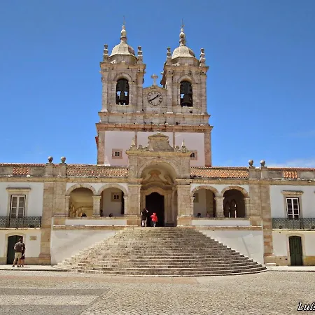 North Wave Вилла Назаре